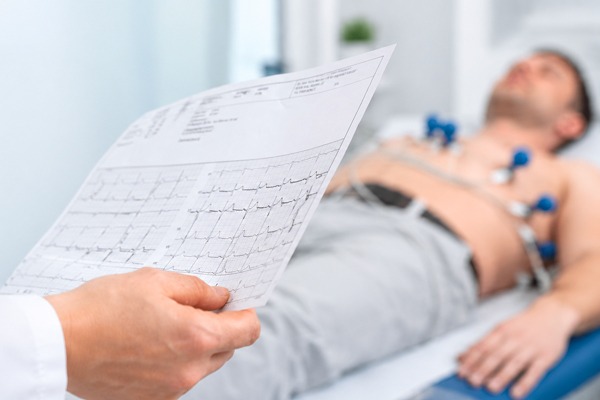 ECG per attività sportiva, anche fino alle 20:00